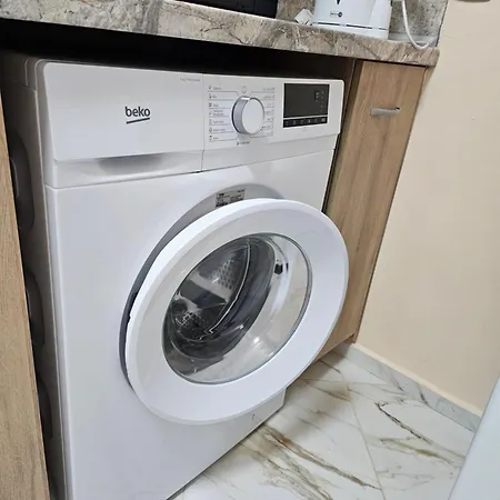 Veronika Apartment *